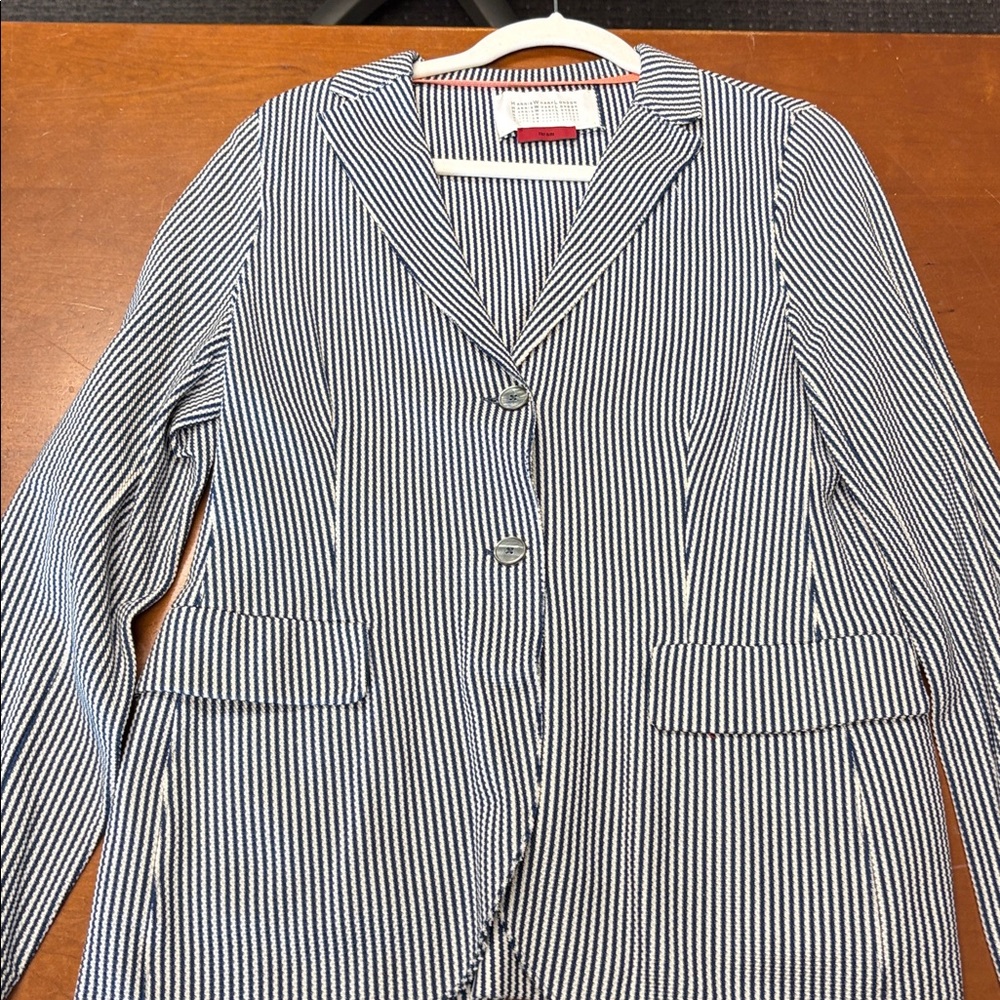 Harris Wharf London Striped Blazer